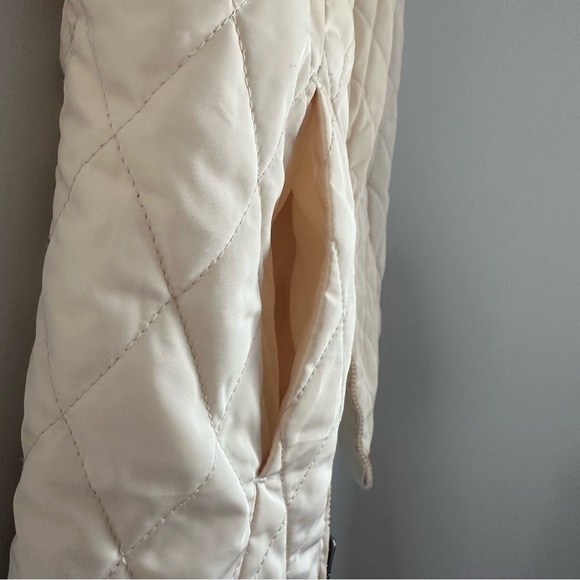 Winter Cream Off-White Reversible Faux Fur Vest with pockets petite medium - Picture 7 of 9